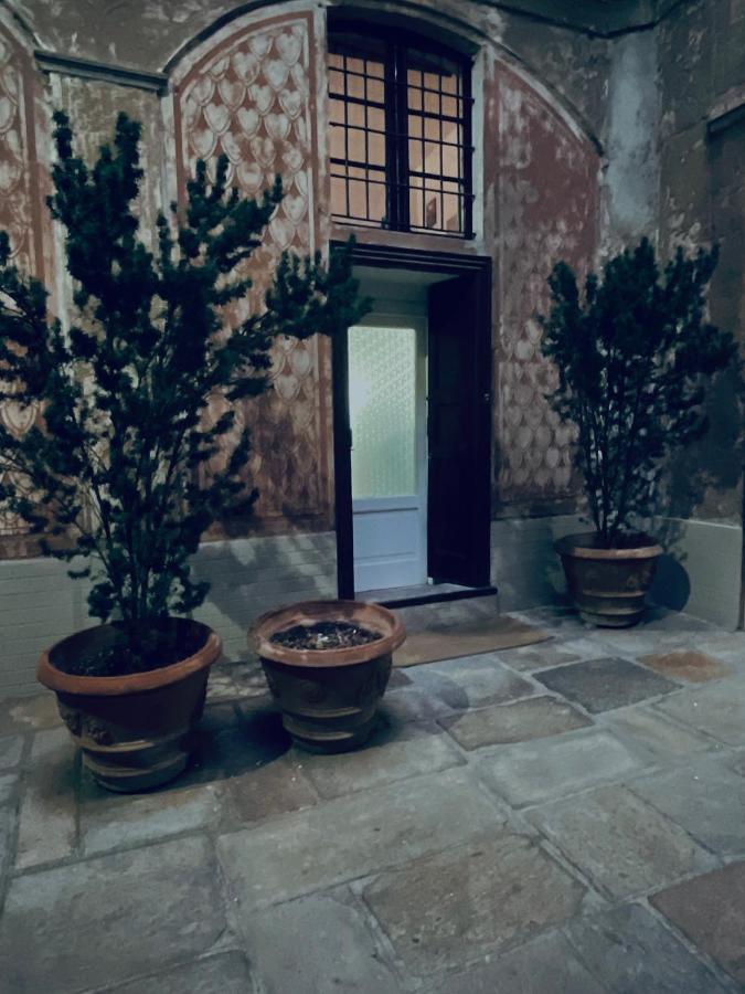 Apartment In 3 Minutes From Duomo Ingresso Via Dei Piatti ミラノ エクステリア 写真